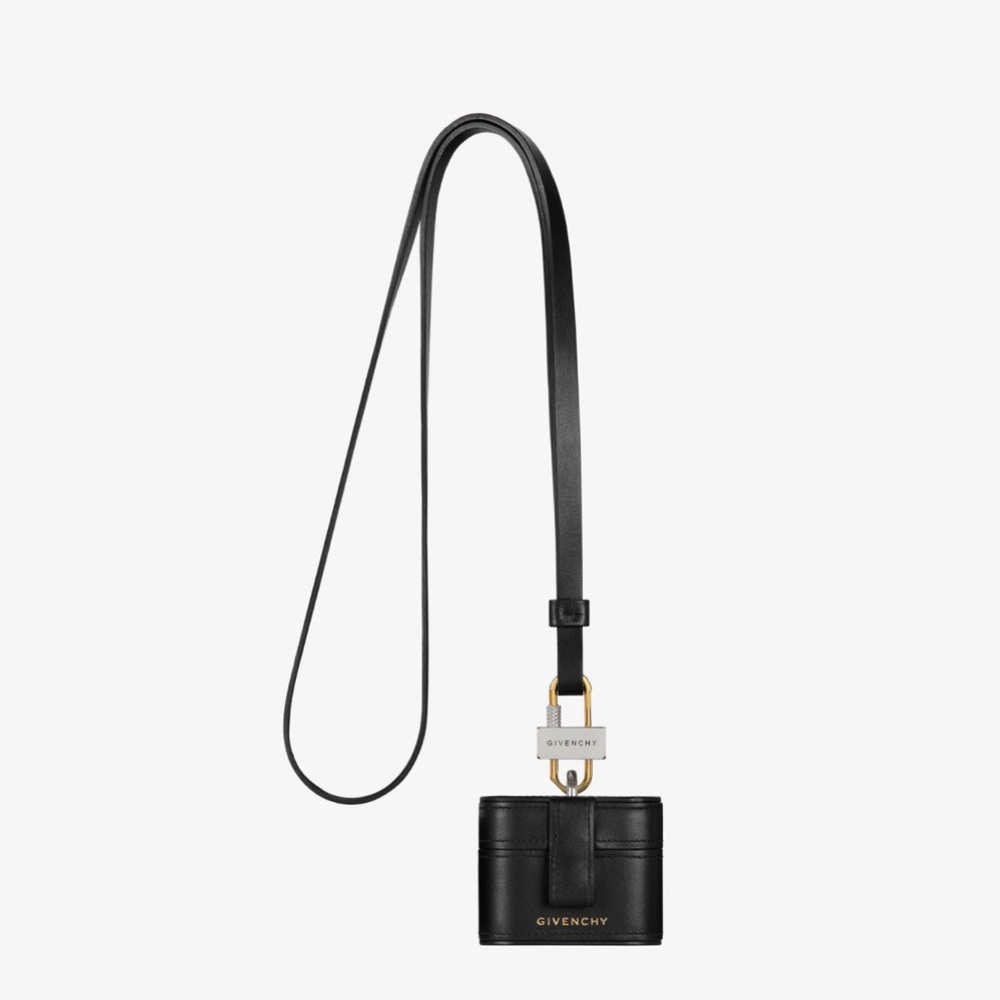 NWOT Givenchy AirPod Pro Holder Case